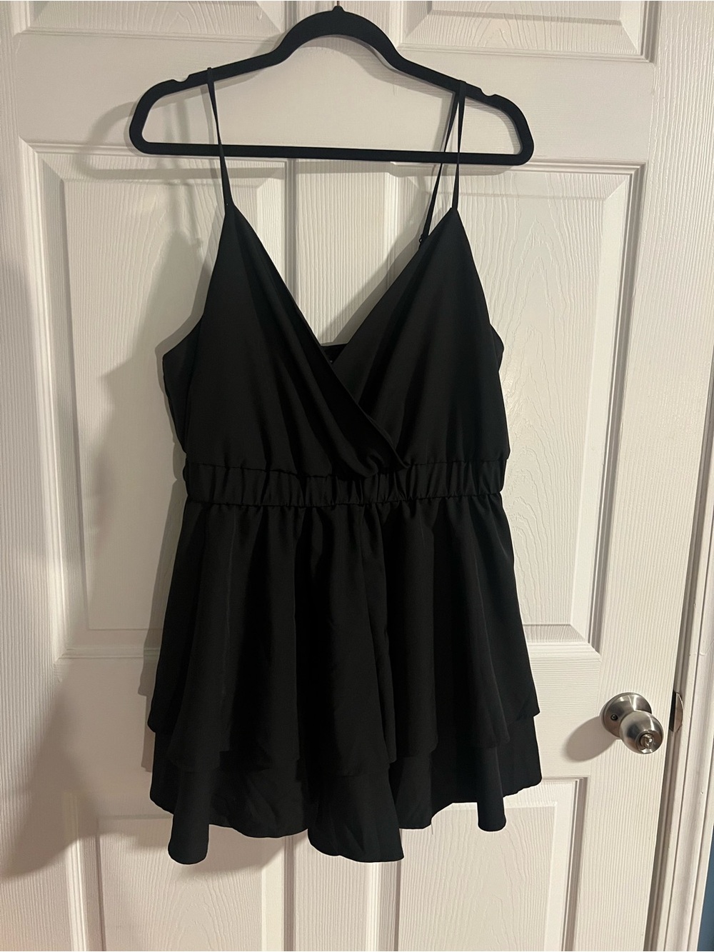 SHEIN Black Curve V-Neck Sleeveless Romper
